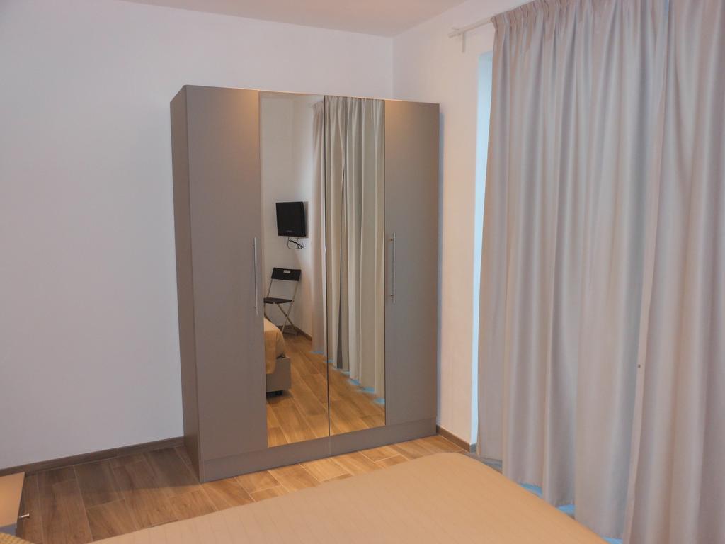 Residence Fanny Alassio Ngoại thất bức ảnh
