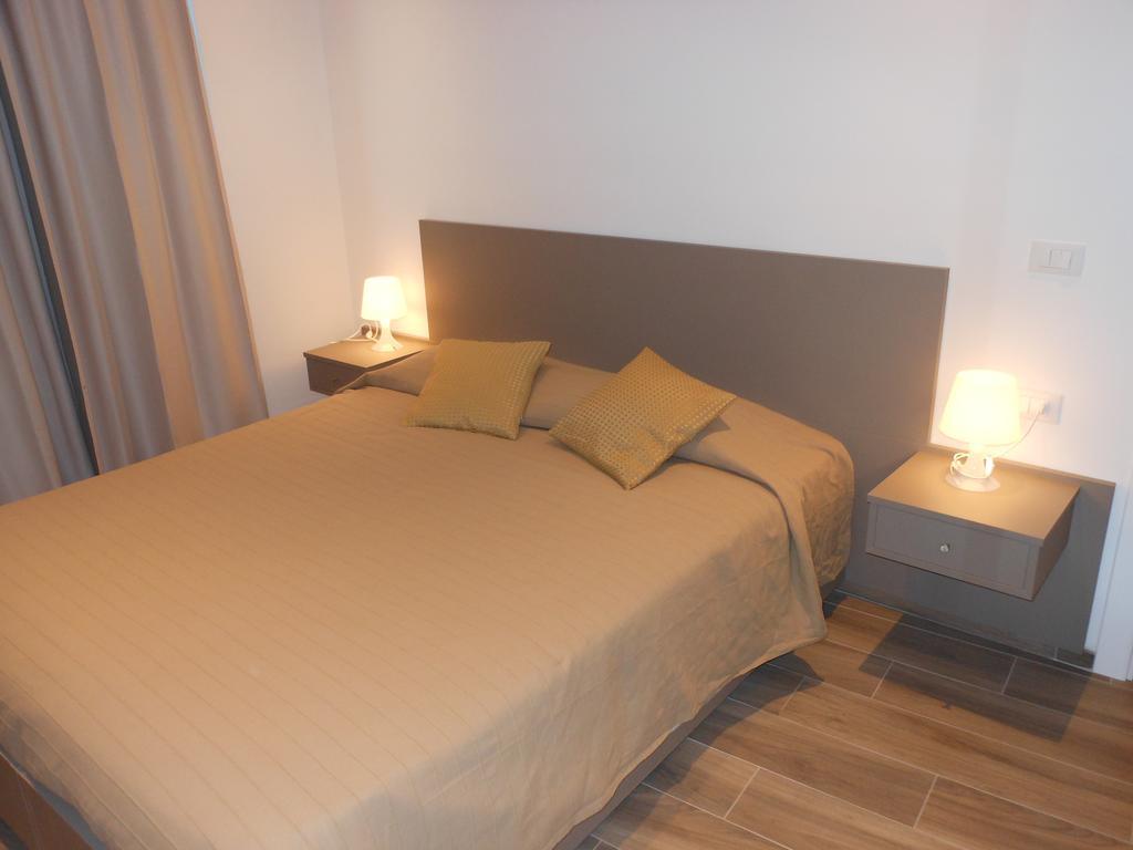 Residence Fanny Alassio Ngoại thất bức ảnh